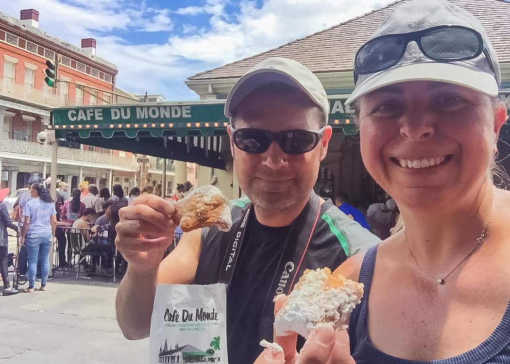 3 Days in New Orleans - Cafe du Monde - parents with beignets