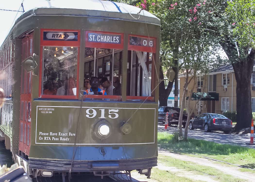 3 Days in New Orleans - St. Charles Streetcar - outside