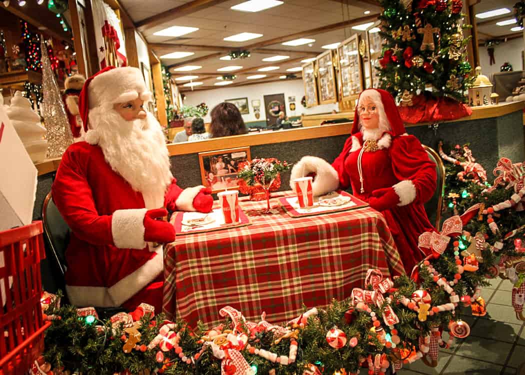 Frankenmuth-Bronners-Caffeteria
