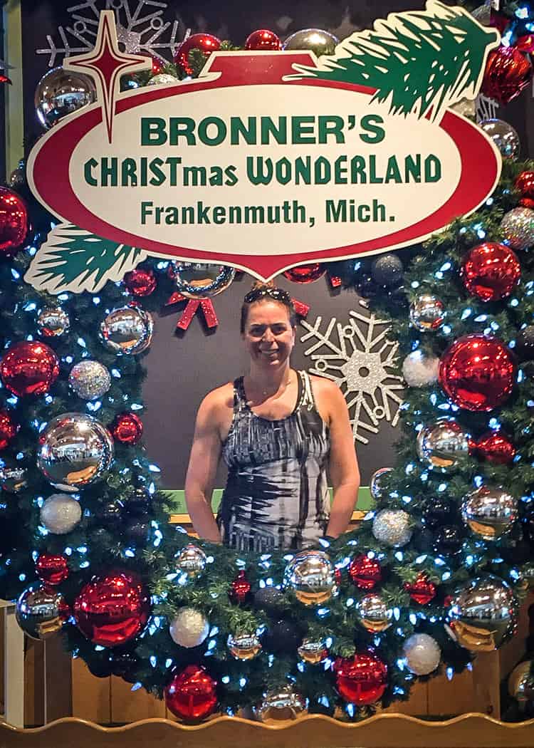 Frankenmuth-Bronners-Wreath