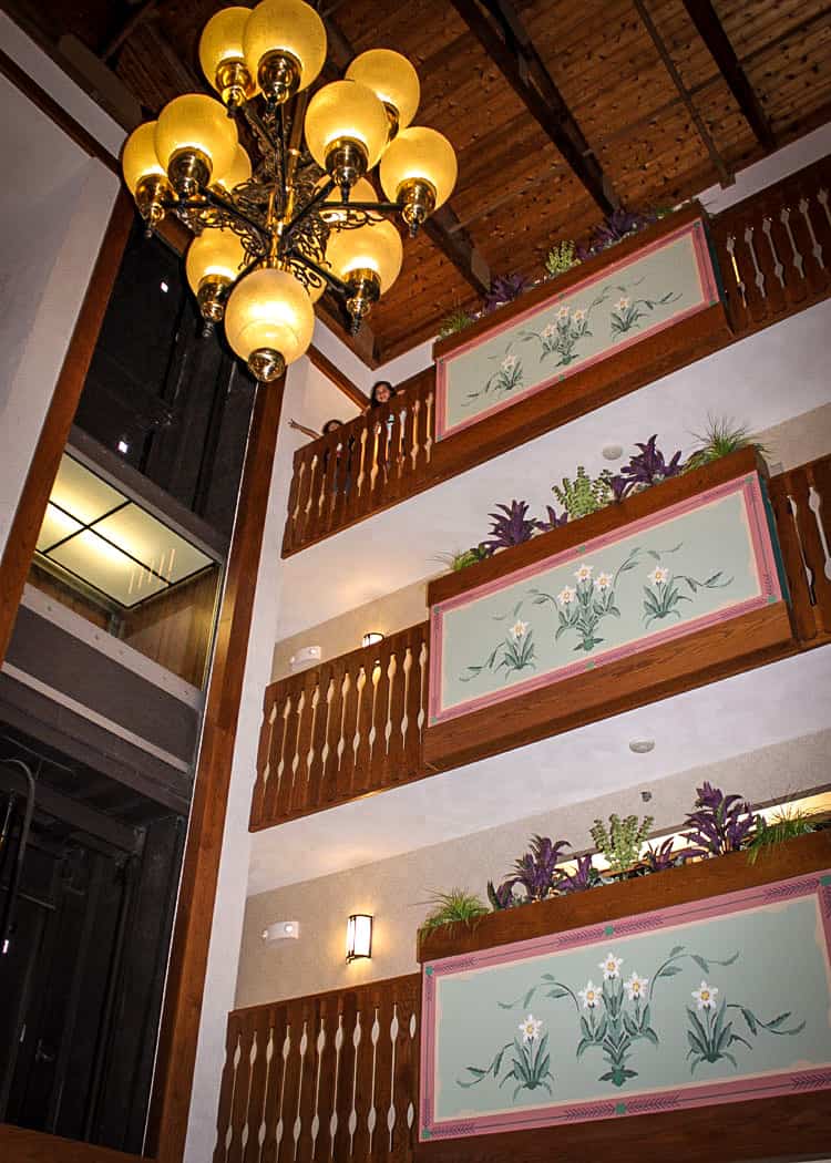 Frankenmuth-Drury-Hotel-Lobby